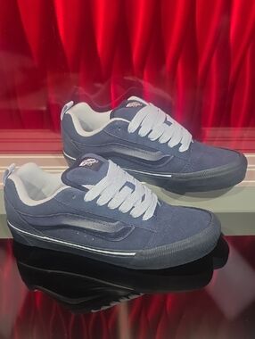 Vans Knu Skool Utility Mono Navy Men’s 9 Women’s 10.5 Low Top